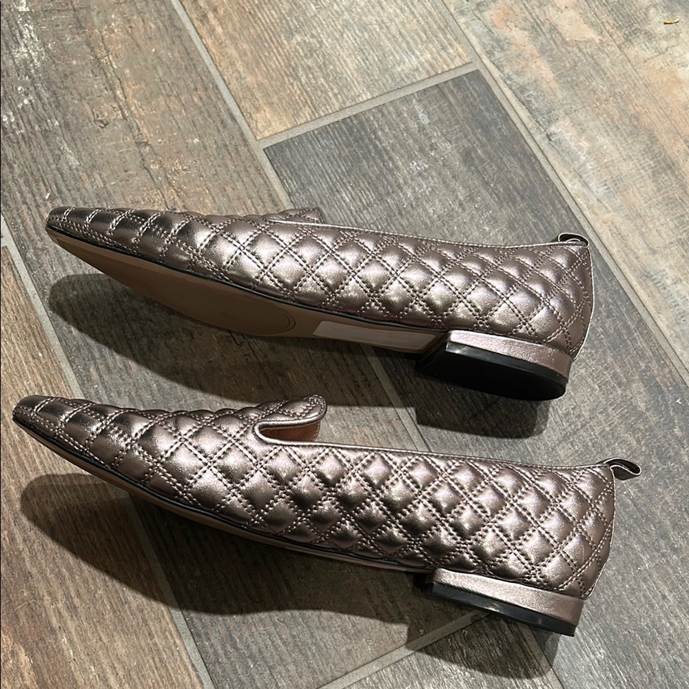 Corso Como Bronze Flats with Elegant Design - Picture 3 of 7